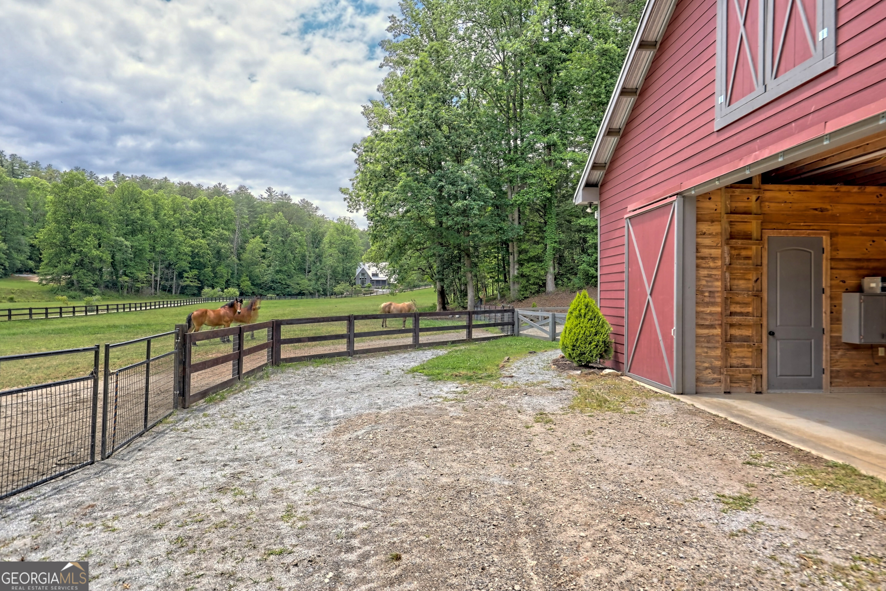 Clayton, Georgia 30525, United States, 8 Bedrooms Bedrooms, ,8 BathroomsBathrooms,Residential,Active,173425