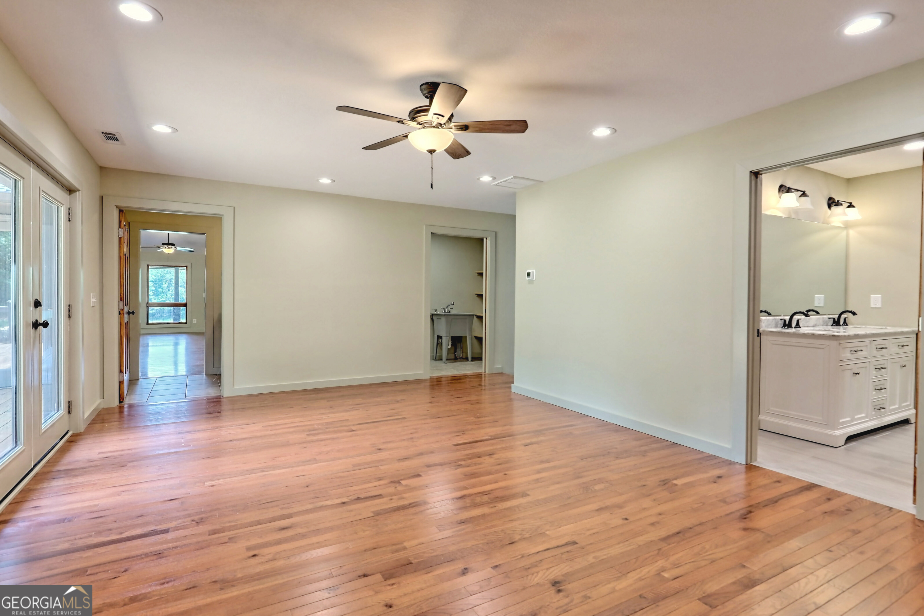 Clayton, Georgia 30525, United States, 8 Bedrooms Bedrooms, ,8 BathroomsBathrooms,Residential,Active,173425