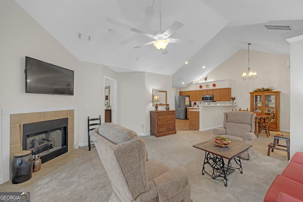 1701 SILVER SUMMIT DR