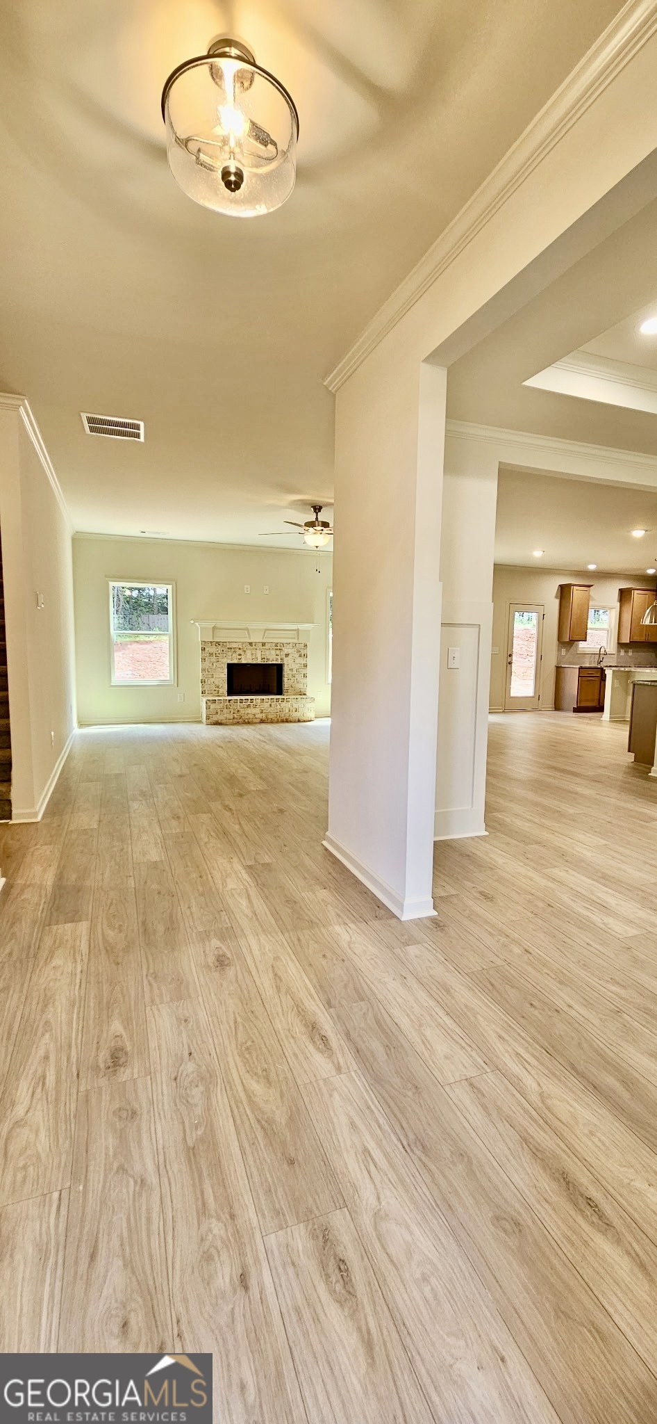 264 Meadows DR
