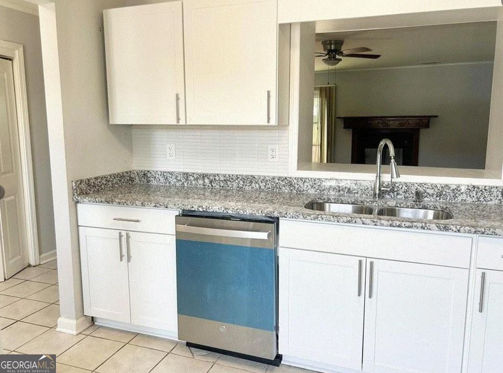 Photo of 1021 Thornwoode Lane, Stone Mountain, GA 30083 (MLS # 10677594)