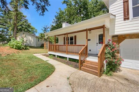 1099 WESTWOOD PL SW Grayson GA 30017
