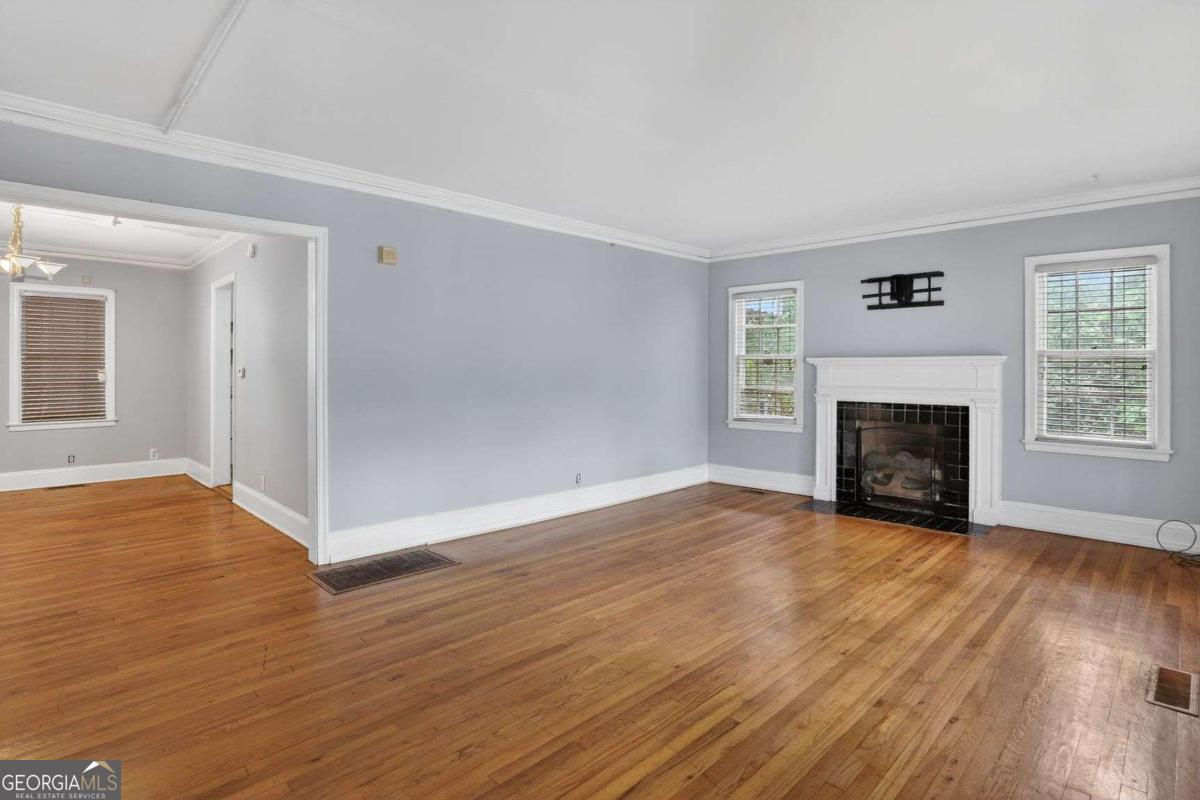 2728 Winburn TER