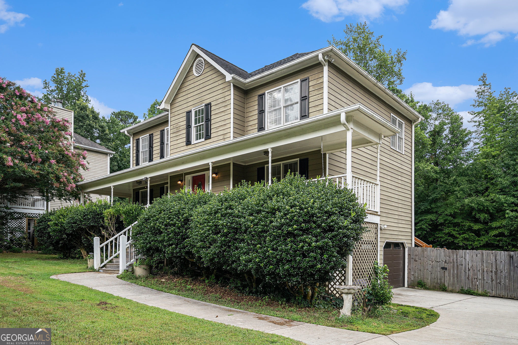 327 Swan DR