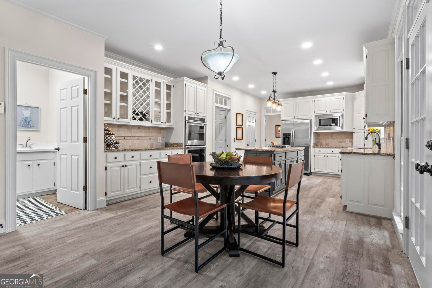 Alpharetta, Georgia 30005, United States, 5 Bedrooms Bedrooms, ,4 BathroomsBathrooms,Residential,Active,155229