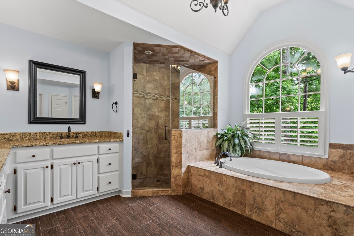 Alpharetta, Georgia 30005, United States, 5 Bedrooms Bedrooms, ,4 BathroomsBathrooms,Residential,Active,155229