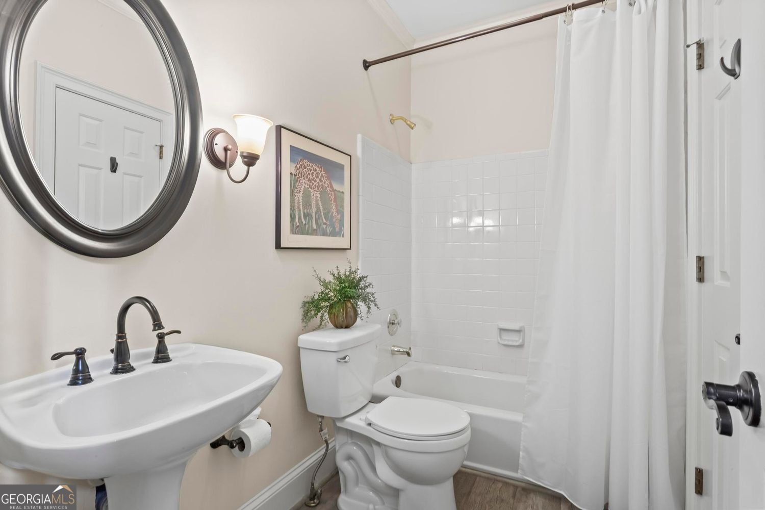 Alpharetta, Georgia 30005, United States, 5 Bedrooms Bedrooms, ,4 BathroomsBathrooms,Residential,Active,155229