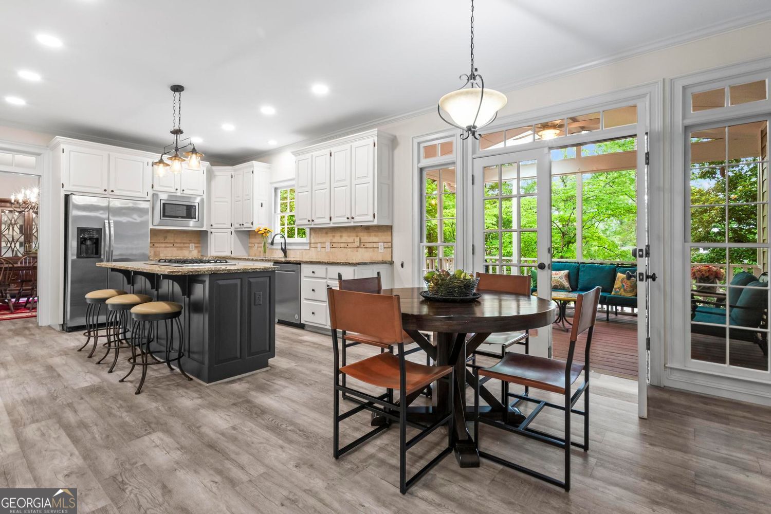 Alpharetta, Georgia 30005, United States, 5 Bedrooms Bedrooms, ,4 BathroomsBathrooms,Residential,Active,155229