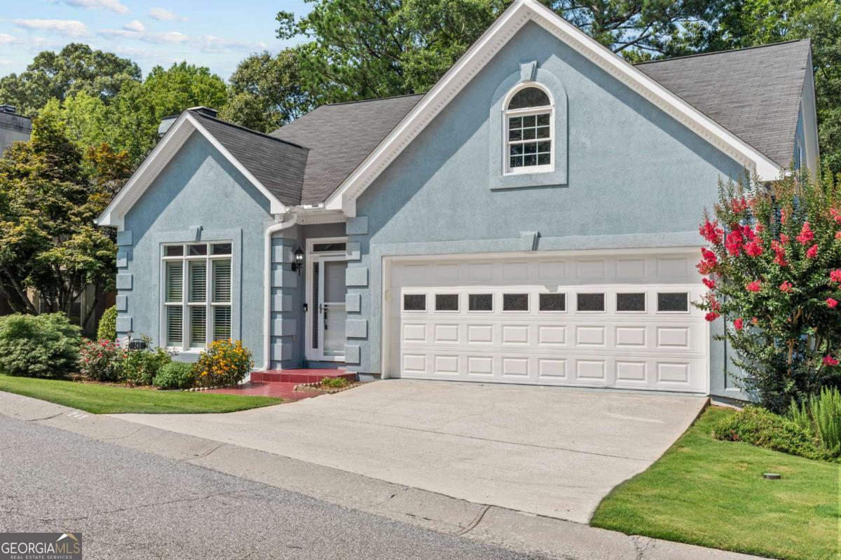 245 Mallard Pointe WAY