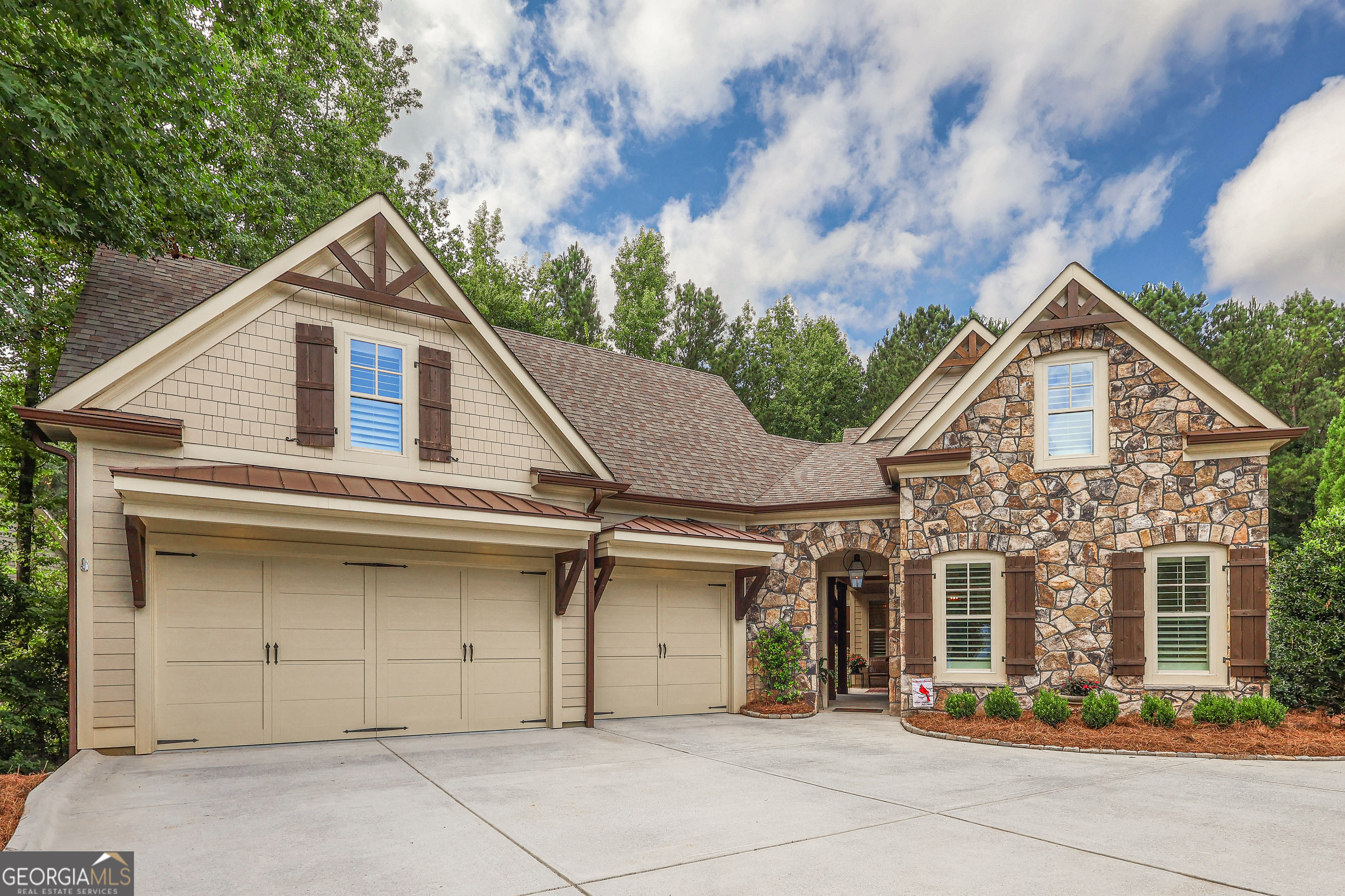 285 Maple Shade DR