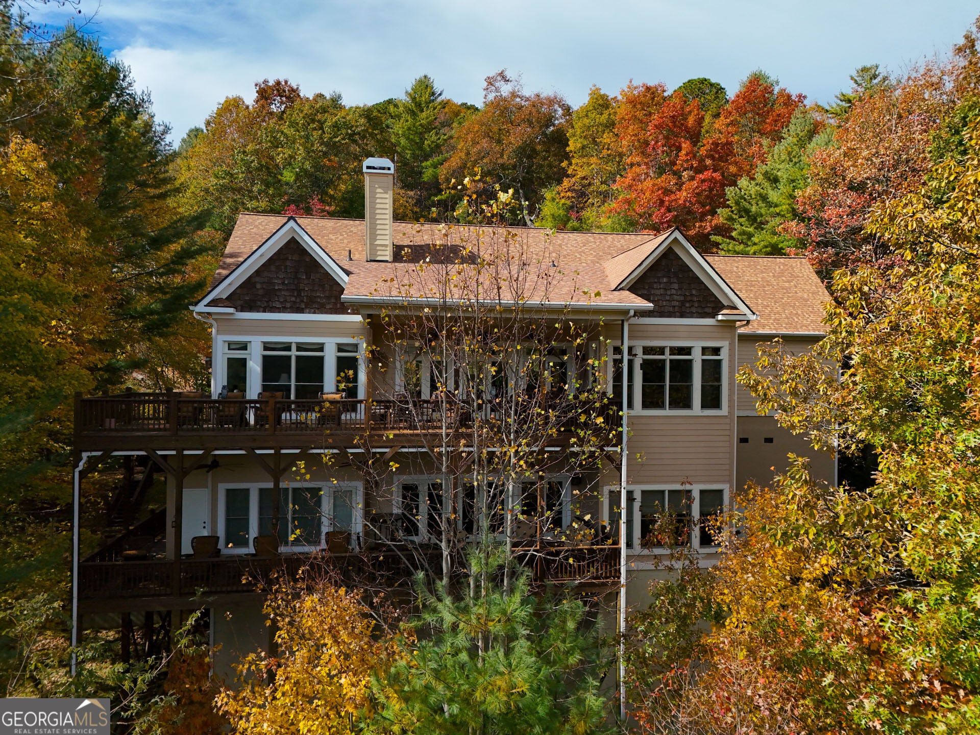 275 E Sugarbush DR