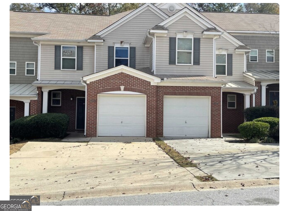 106 NE Ellis DR 106