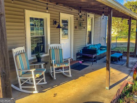 A home in Thomaston