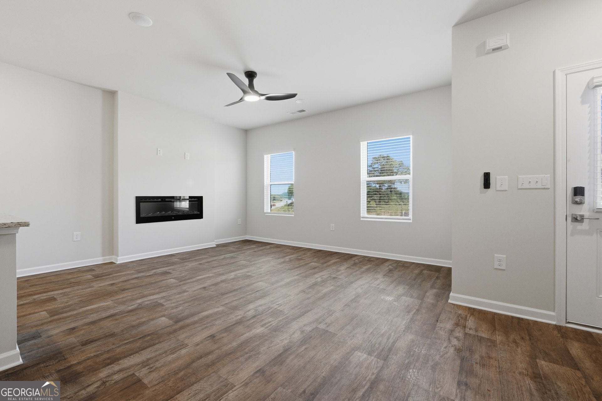 3633 PARKWAY JAMES DR