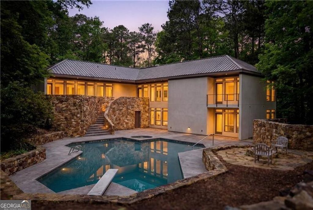 Photo of 5775 Winterthur Lane NW, Sandy Springs, GA 30328 (MLS # 10700101)