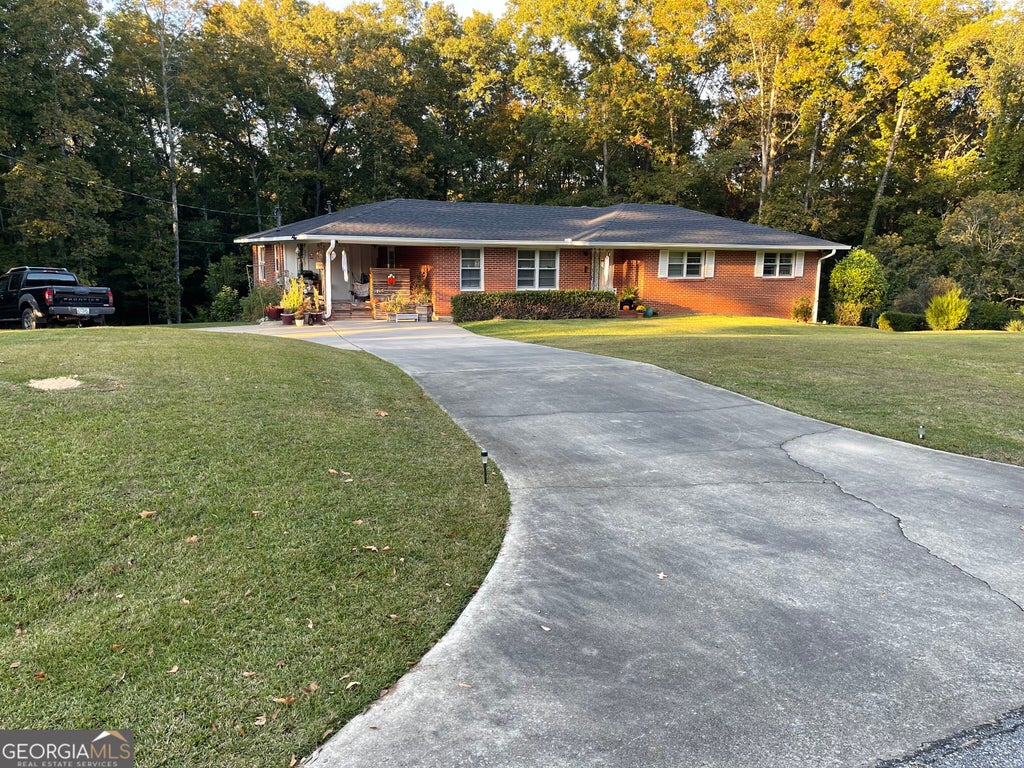 Photo of 215 Alexandria Drive, Macon, GA 31210 (MLS # 10882021)