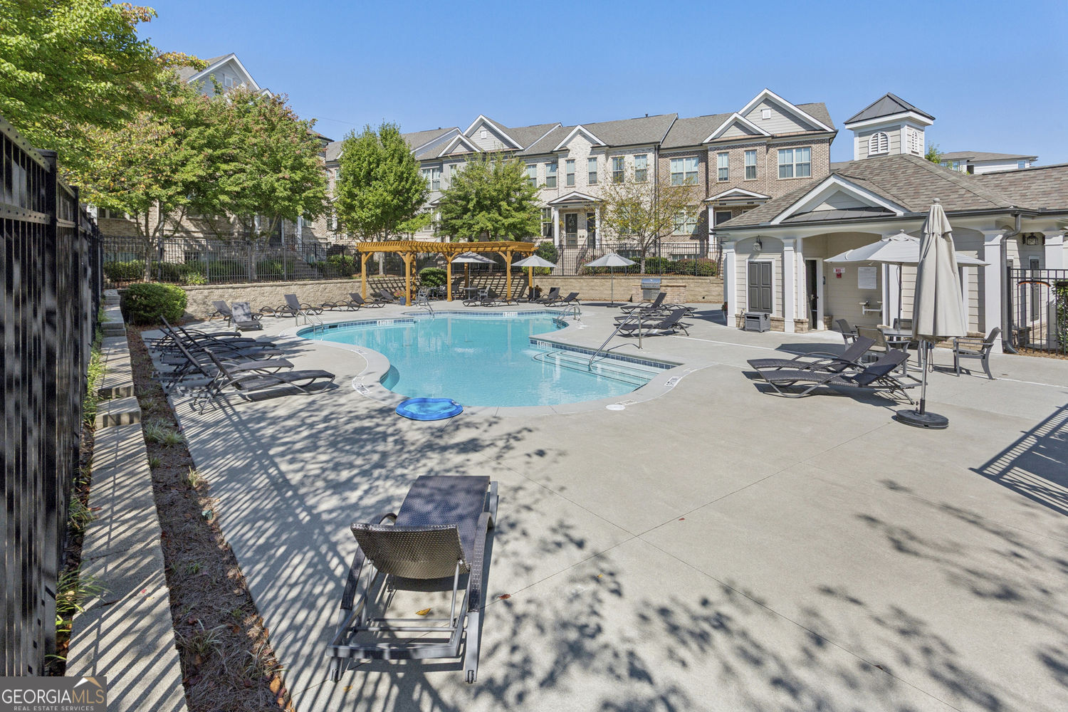 Sandy Springs, Georgia 30342, United States, 2 Bedrooms Bedrooms, ,3 BathroomsBathrooms,Residential,Active,254593