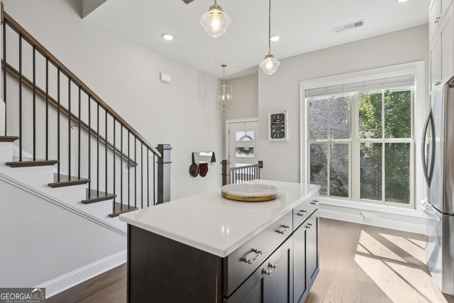 Sandy Springs, Georgia 30342, United States, 2 Bedrooms Bedrooms, ,3 BathroomsBathrooms,Residential,Active,254593