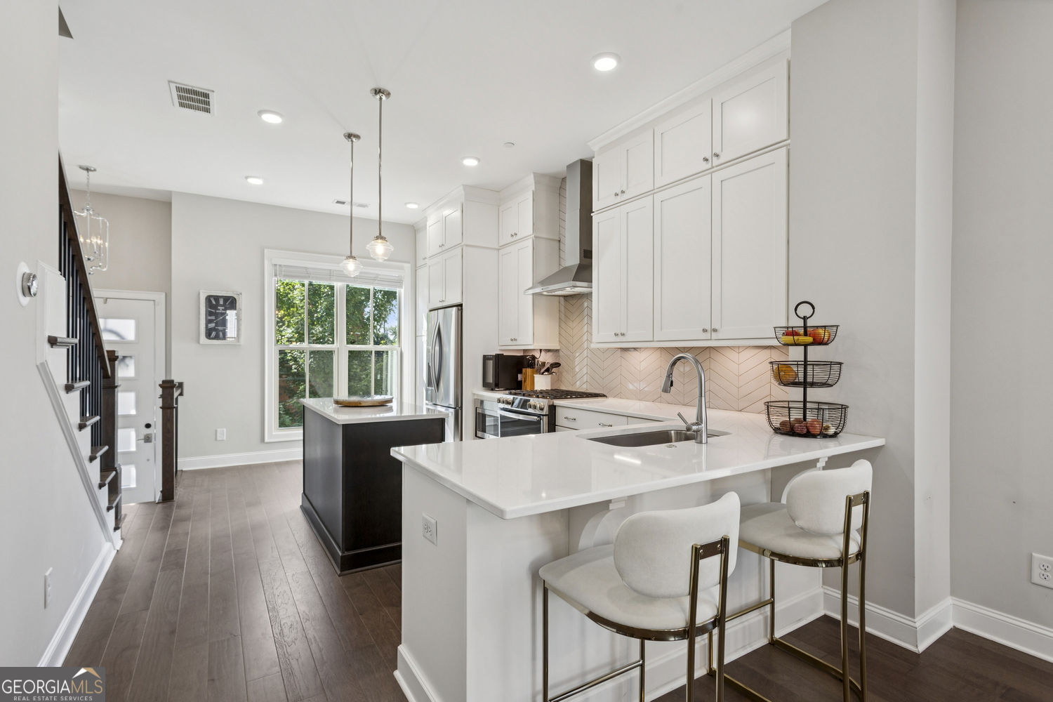 Sandy Springs, Georgia 30342, United States, 2 Bedrooms Bedrooms, ,3 BathroomsBathrooms,Residential,Active,254593