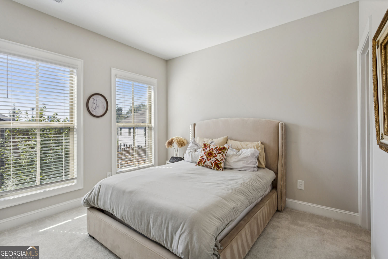 Sandy Springs, Georgia 30342, United States, 2 Bedrooms Bedrooms, ,3 BathroomsBathrooms,Residential,Active,254593