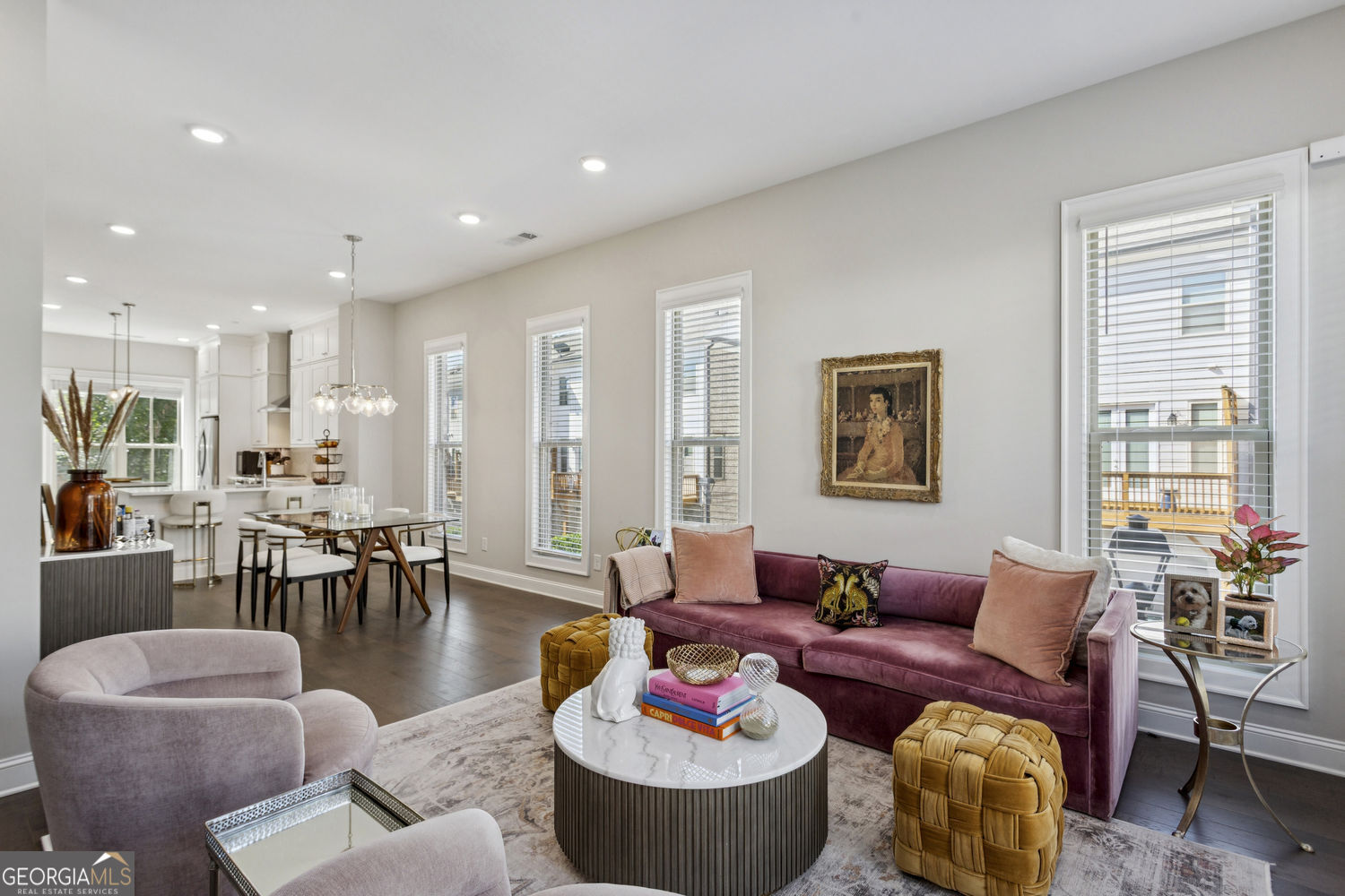 Sandy Springs, Georgia 30342, United States, 2 Bedrooms Bedrooms, ,3 BathroomsBathrooms,Residential,Active,254593