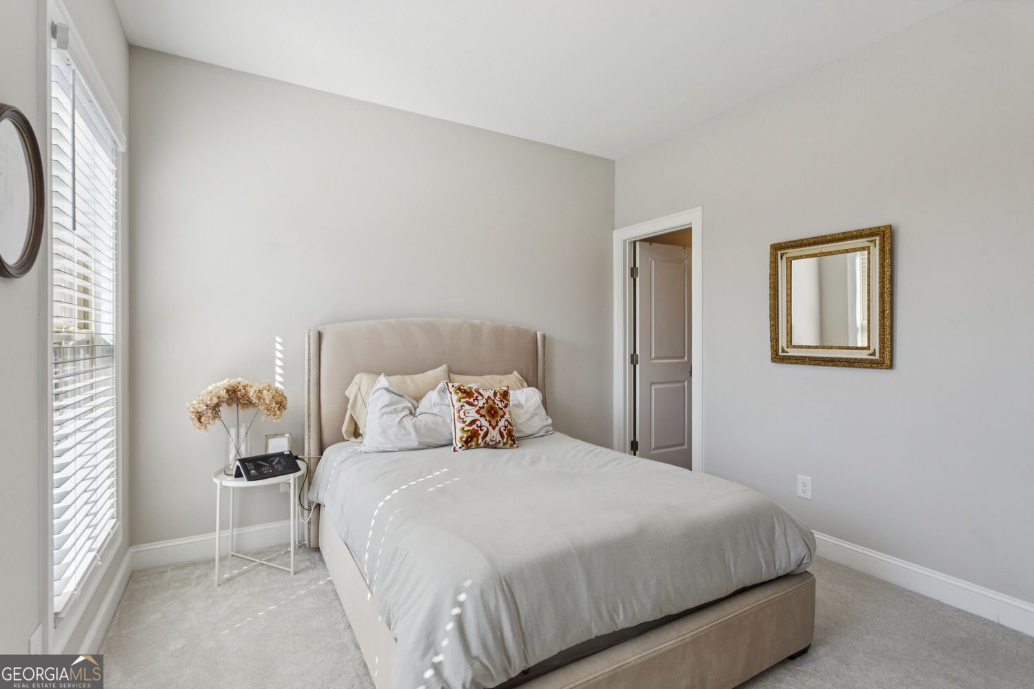 Sandy Springs, Georgia 30342, United States, 2 Bedrooms Bedrooms, ,3 BathroomsBathrooms,Residential,Active,254593