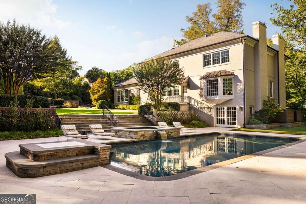 Photo of 470 W Paces Ferry Road NW, Atlanta, GA 30305 (MLS # 10881522)