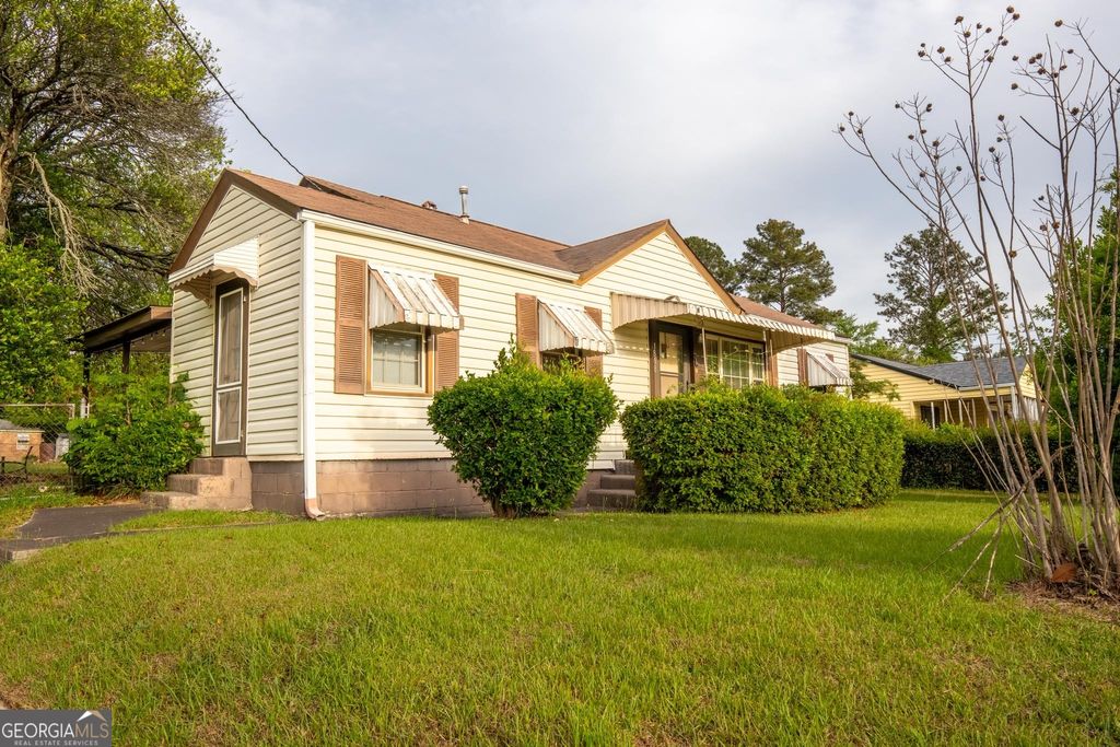 Photo of 1808 Bethlea Avenue, Macon, GA 31204 (MLS # 10757542)