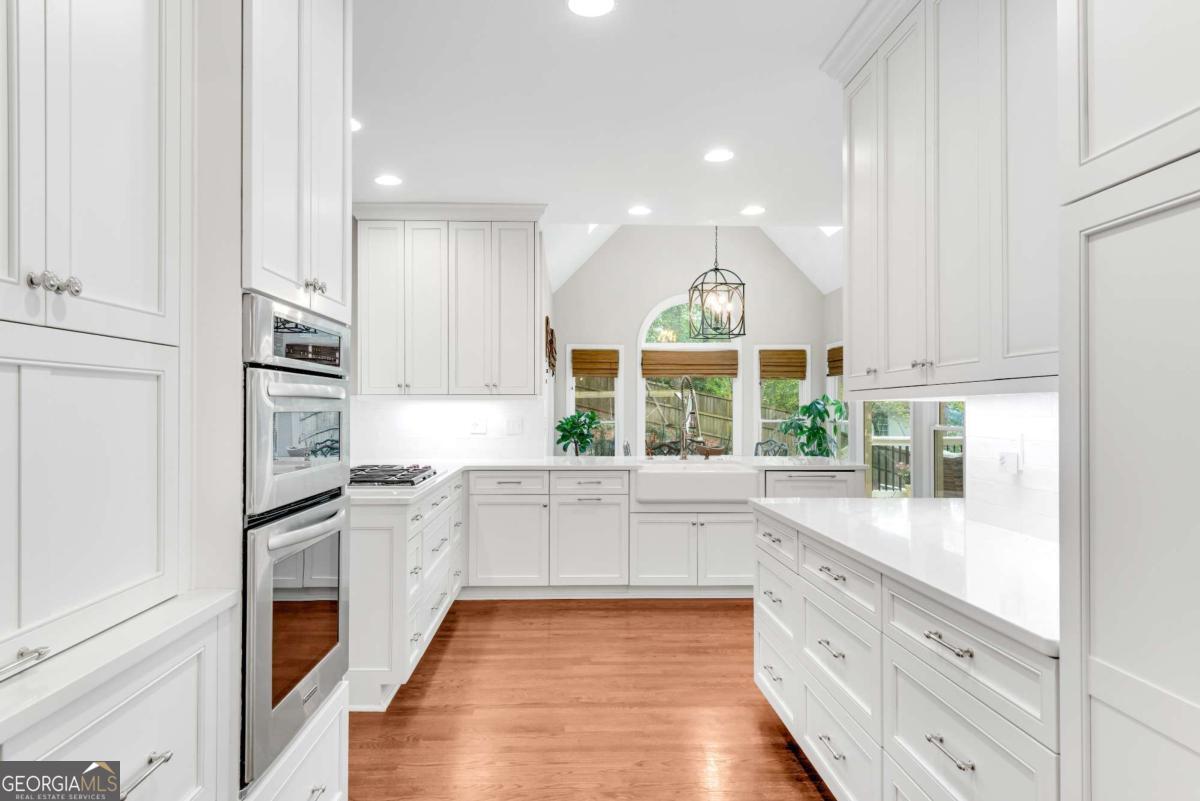 Hampton Woods - Residential