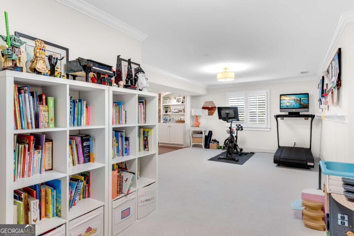 Hampton Woods - Residential