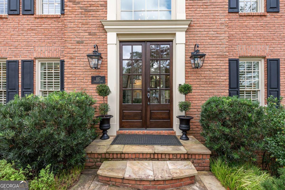 Hampton Woods - Residential