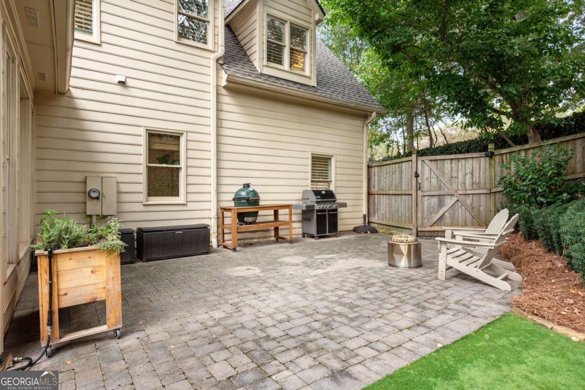 Hampton Woods - Residential