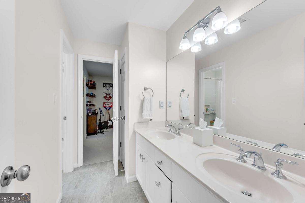 Hampton Woods - Residential