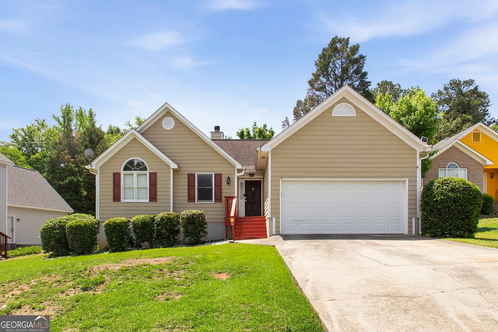 Photo of 135 Chadwick Drive, Macon, GA 31210 (MLS # 10762830)