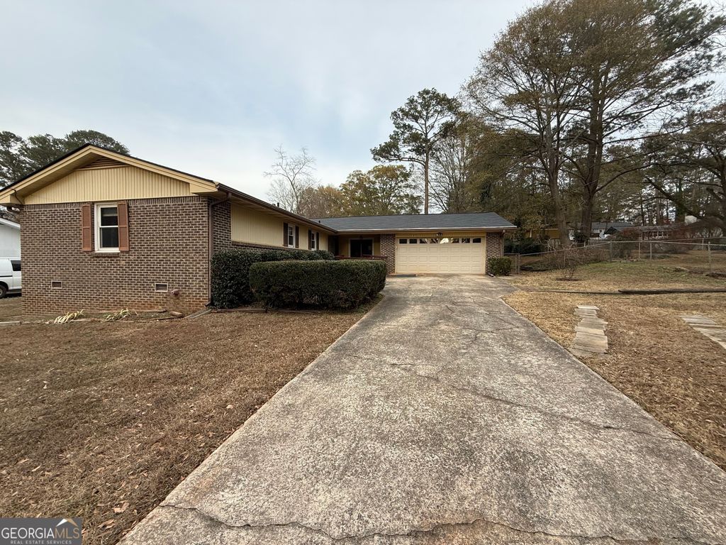 Photo of 191 Murphy Avenue, Lawrenceville, GA 30044 (MLS # 10661738)