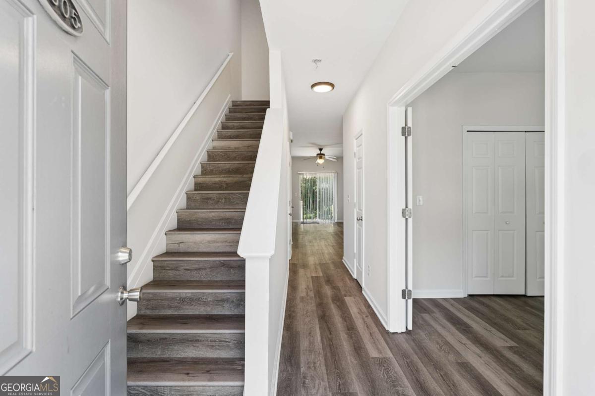 585 Mcwilliams RD SE 1605