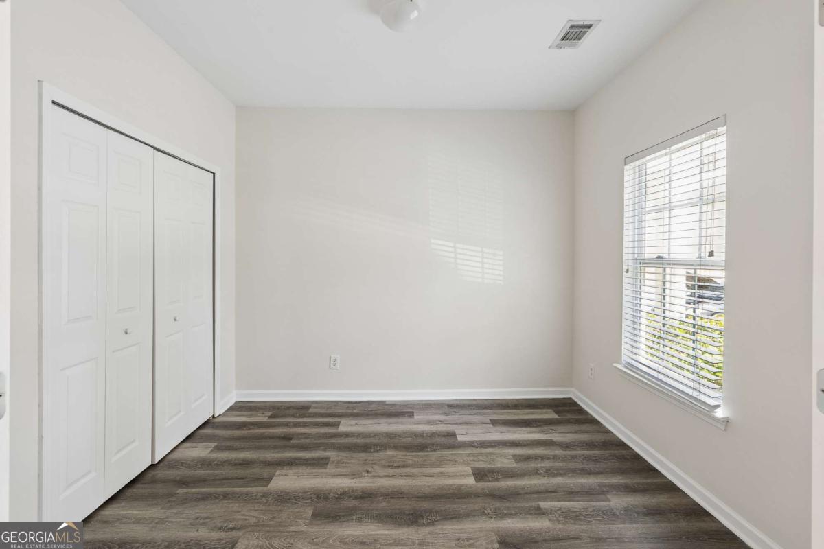 585 Mcwilliams RD SE 1605