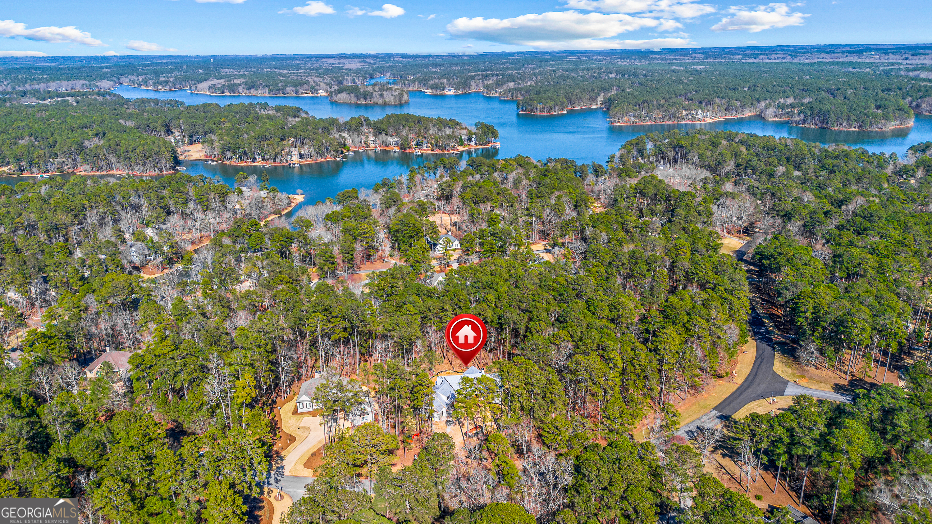 1040 Parrotts Cove RD