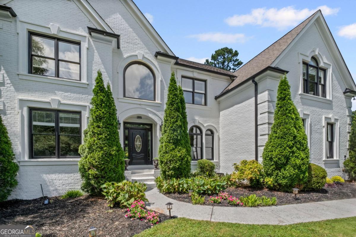 842 N Brookshade PKWY