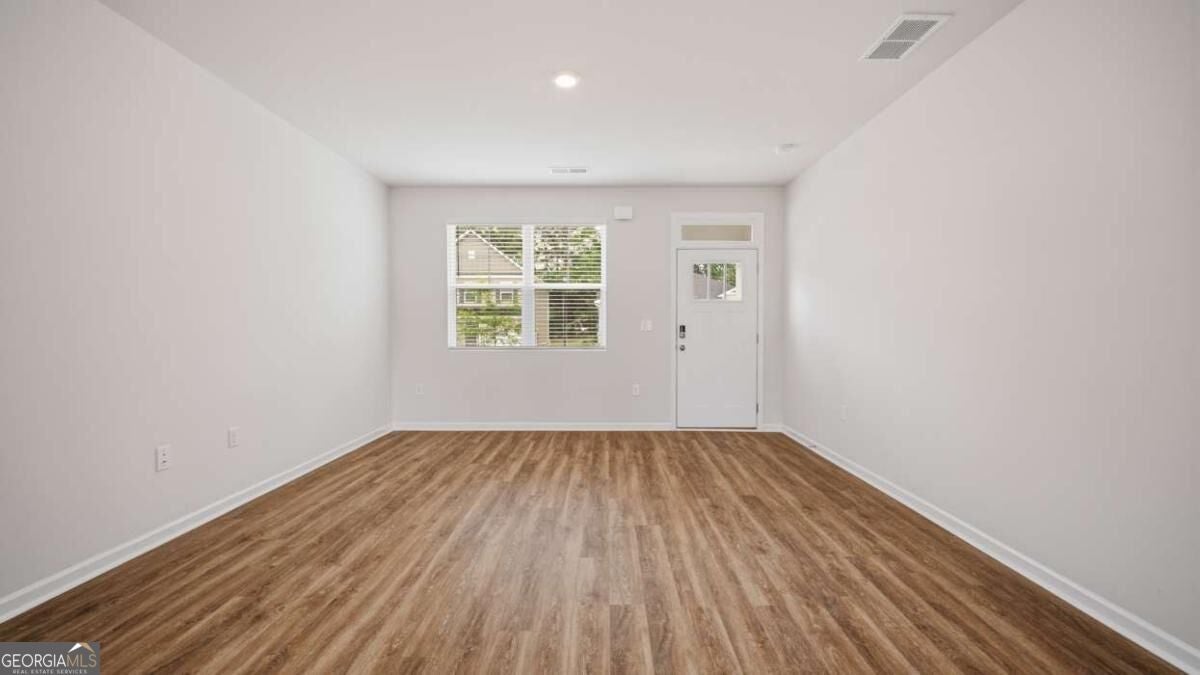 213 Villa DR