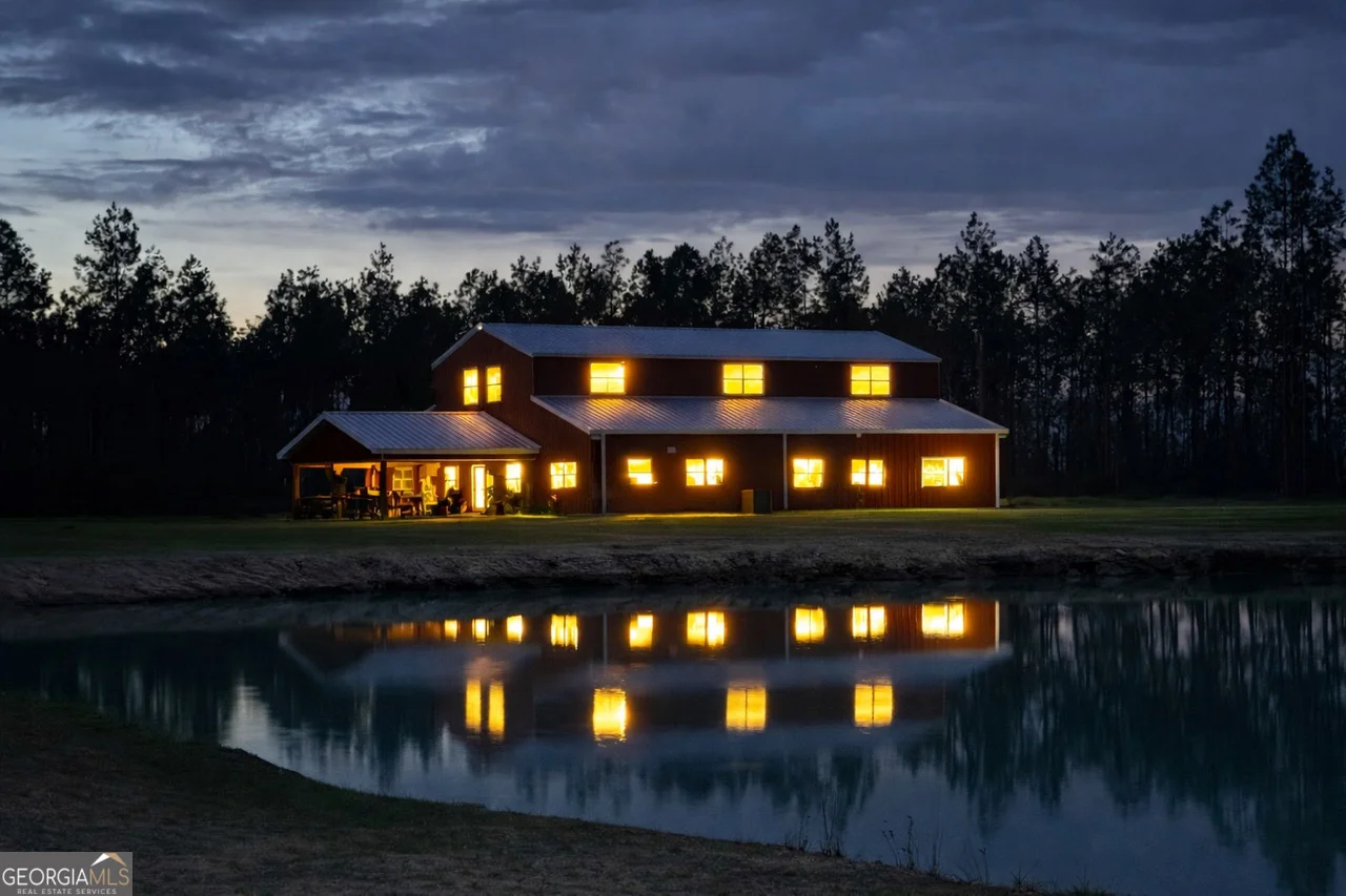 2110 Post Road