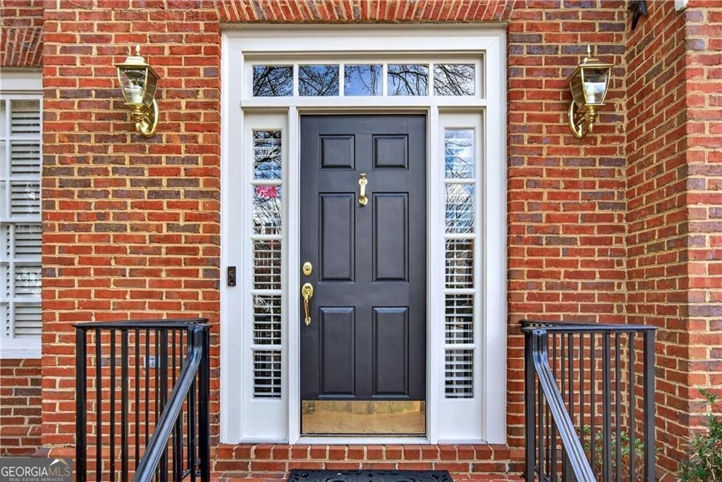 2110 Village Point NE