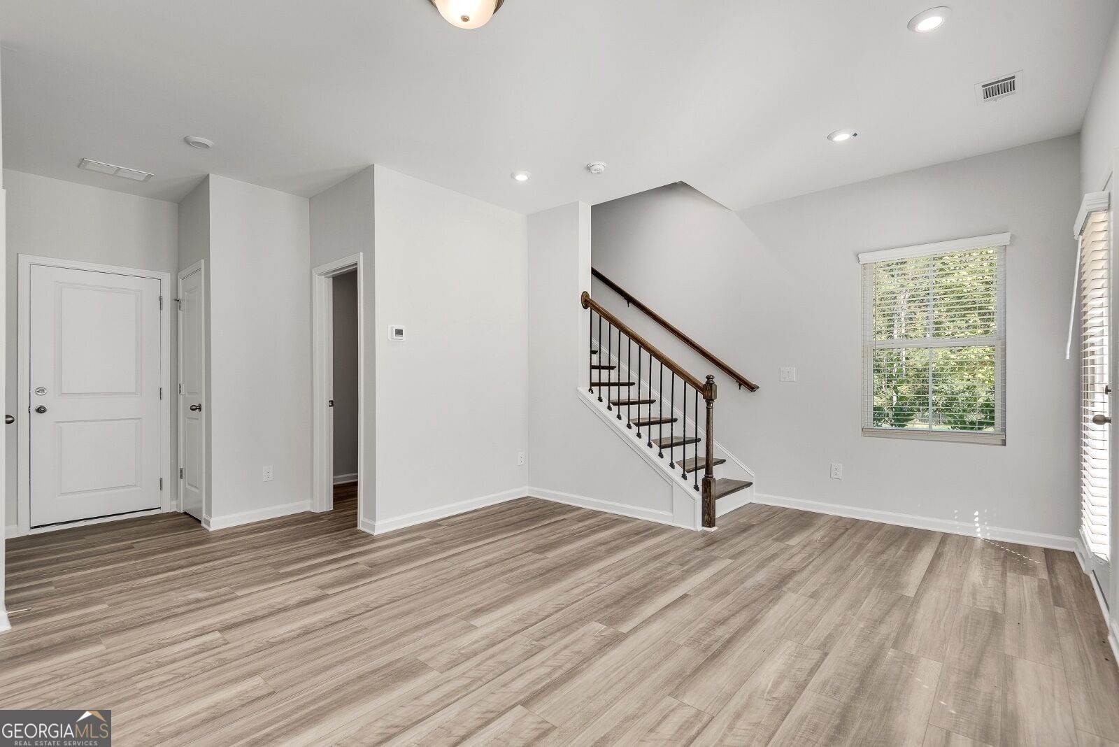 113 Jameson DR