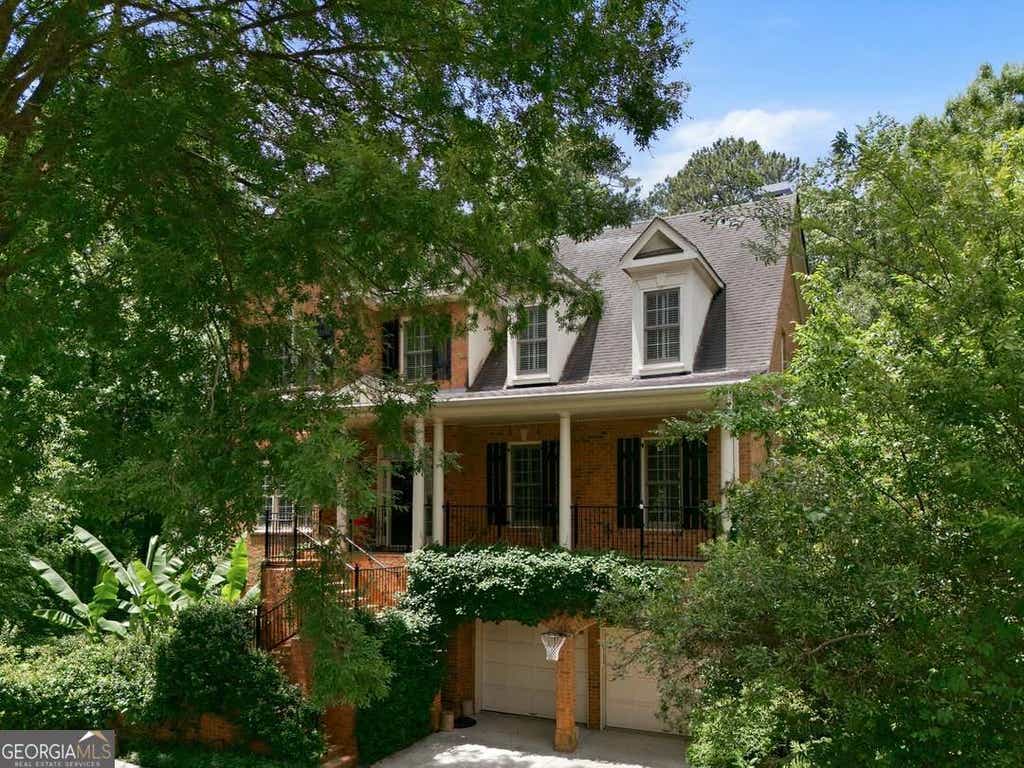 Photo of 41 Kenmare Hall NE, Atlanta, GA 30324 (MLS # 10777756)