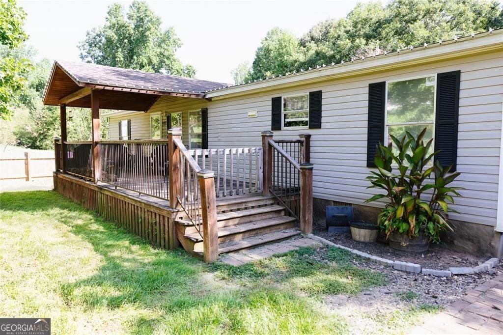 Photo of 112 Center Grove Dr, cleveland, GA 30528 (MLS # 10838861)