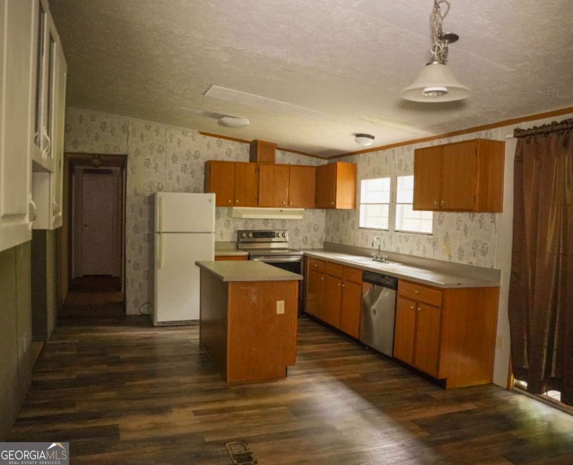 1856 Goldmine RD