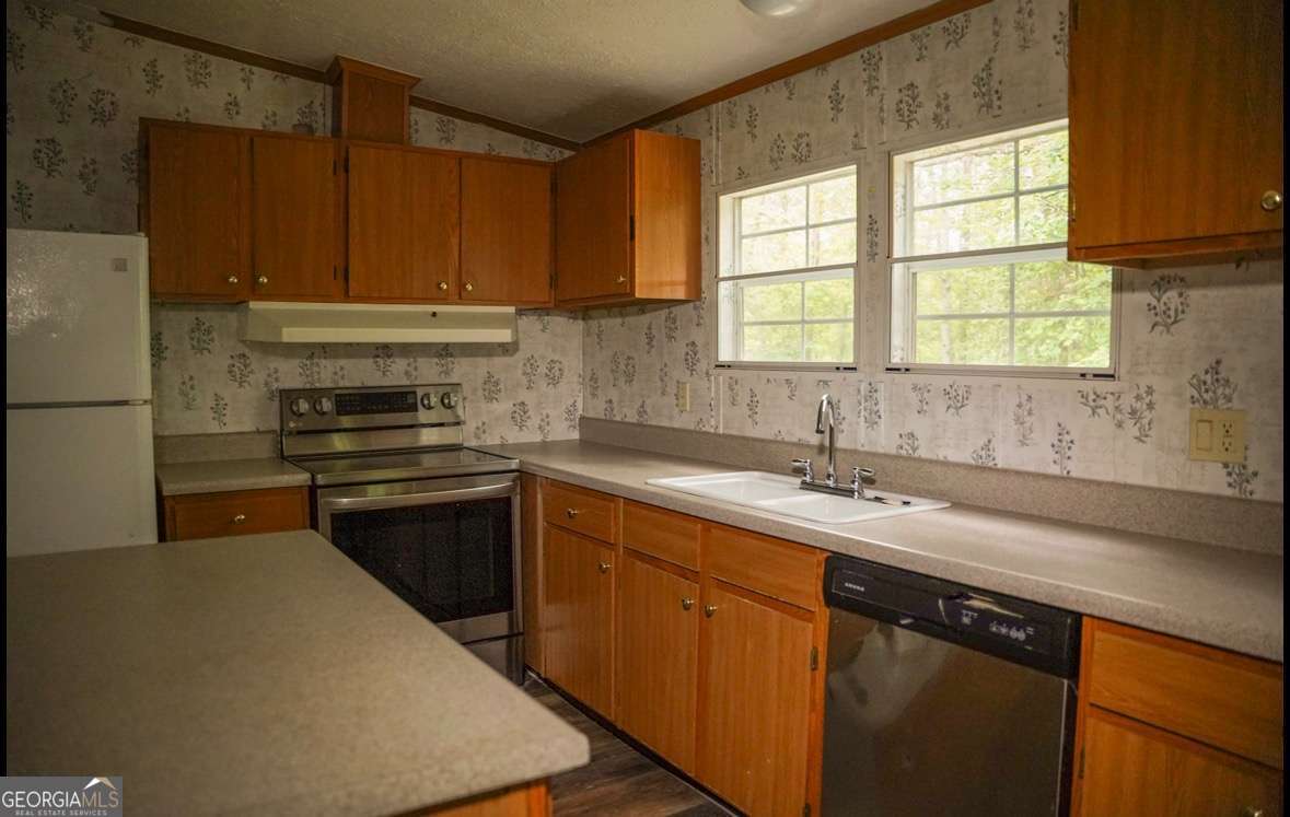 1856 Goldmine RD