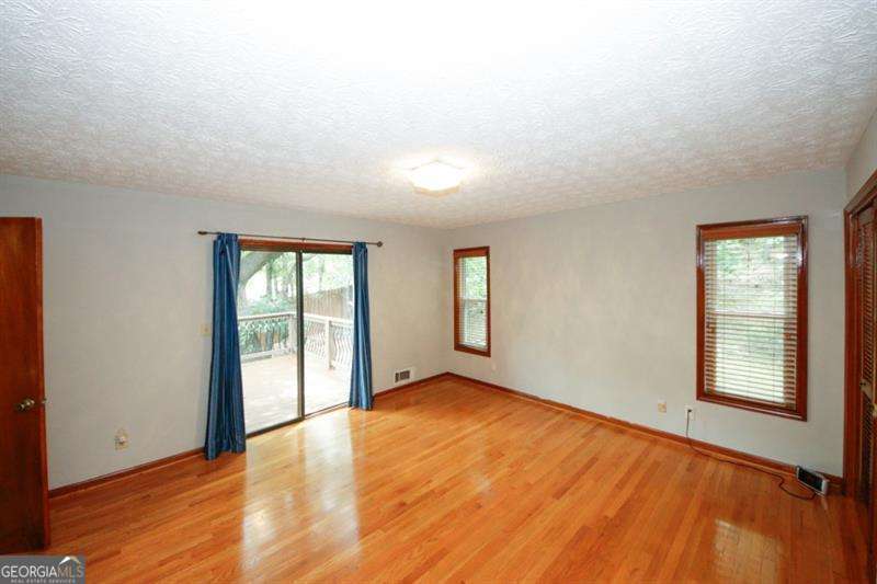 Woodstream - Residential Lease