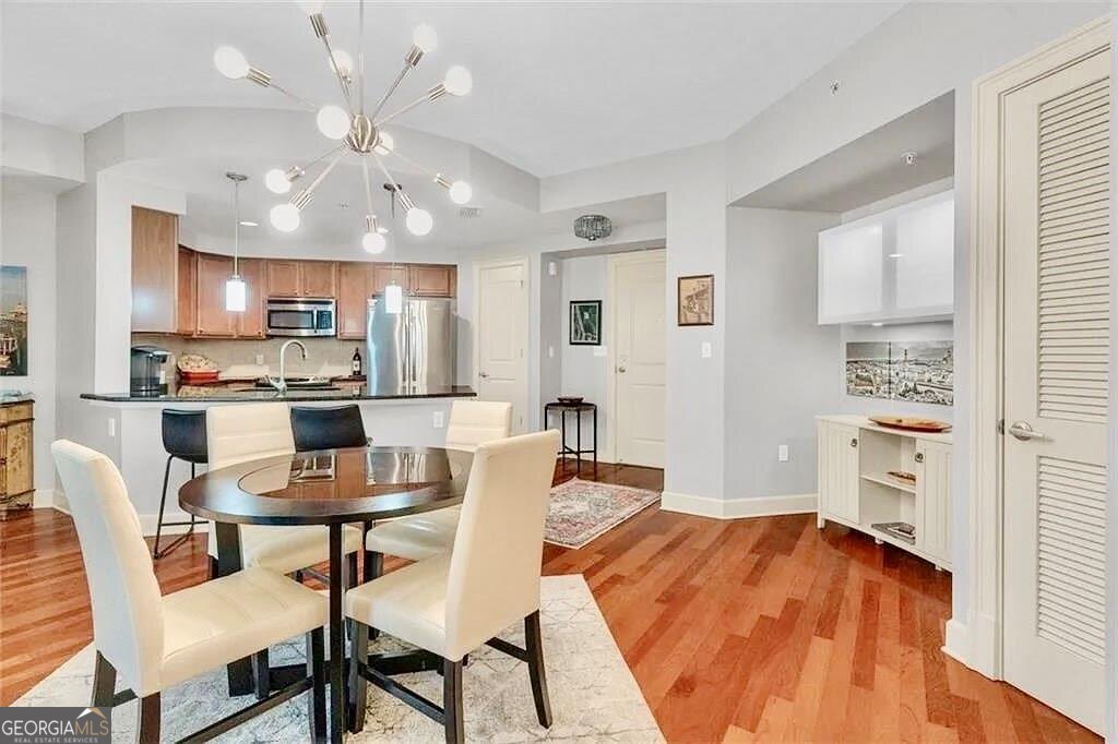 200 River Vista DR 436