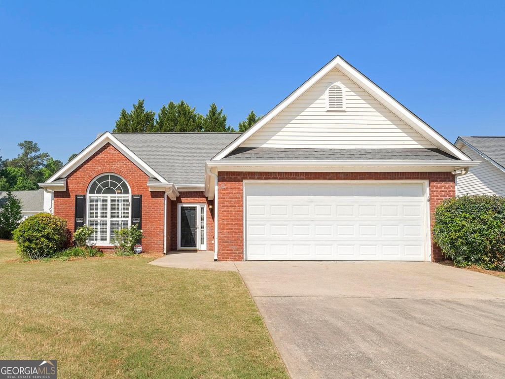 Photo of 295 Cloverwood Drive, Fayetteville, GA 30215 (MLS # 10739985)